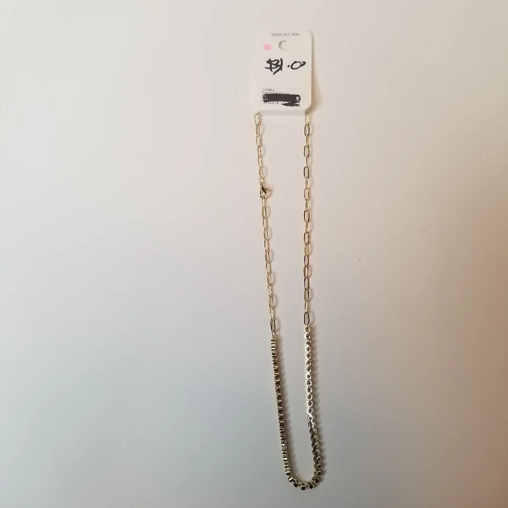 EVEREVE NWT 14K Gold Plated Brass Rhinestone Sparkle Necklace